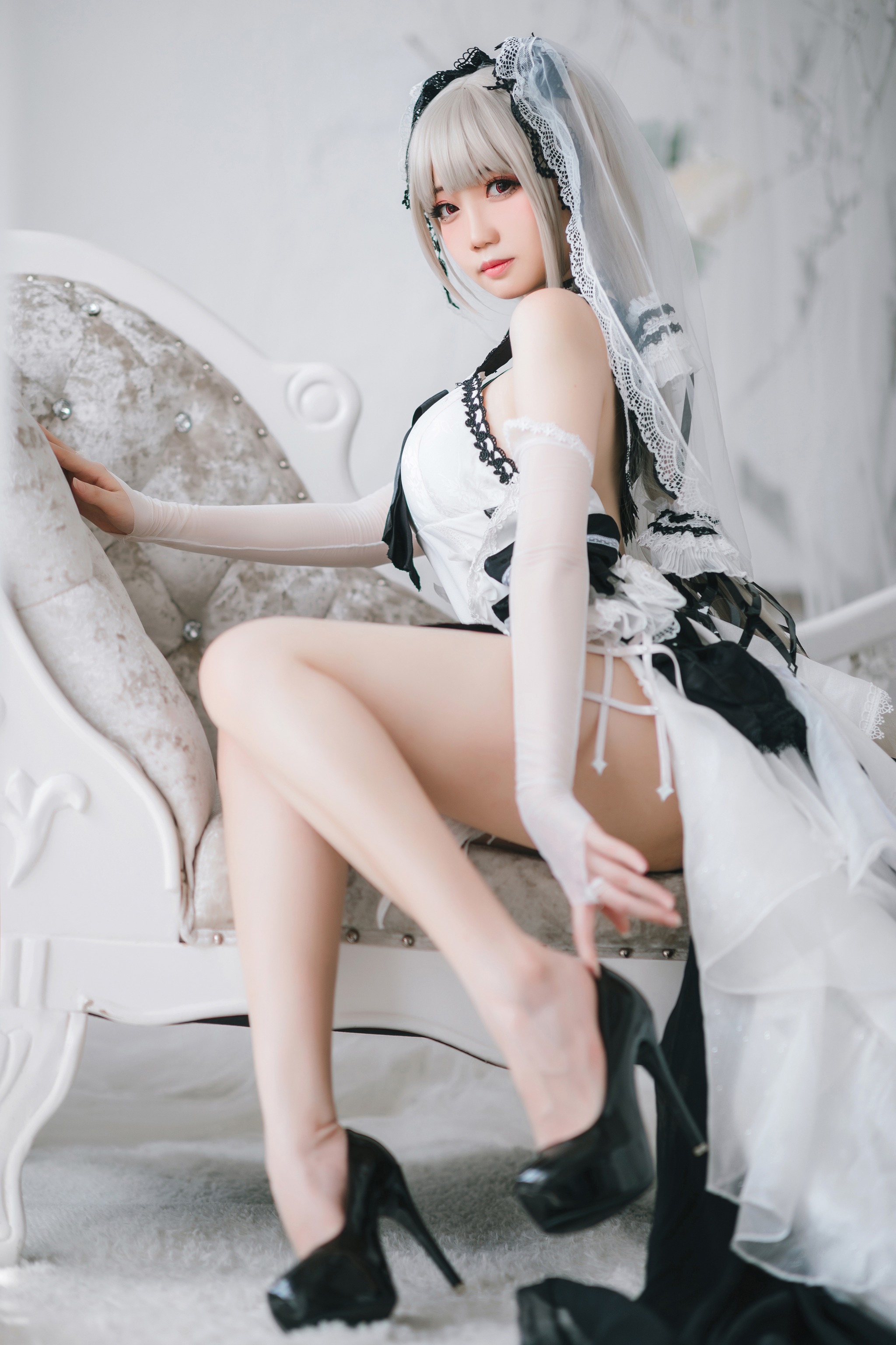图片[1]-焖焖碳 – NO.014 可畏礼服[33P]-XikXak